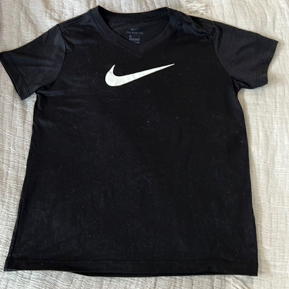 Nike Boys Med V Neck Black Tee Shirt.